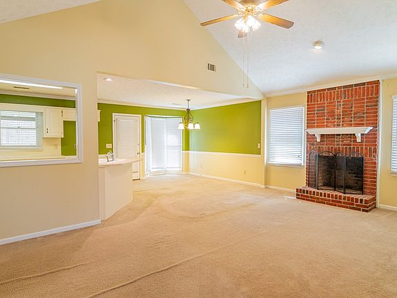 3rd image of 4056 Sealy Ln
