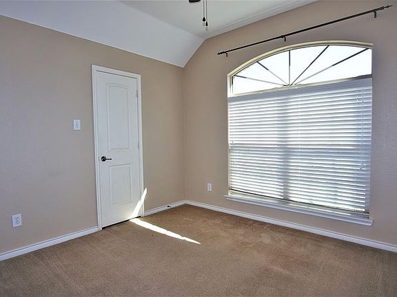 3rd image of 5804 Chuck Wagon Ln