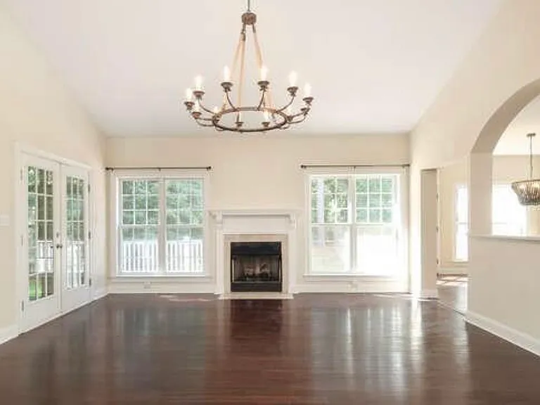 2587 Penngate Dr — Photo 24