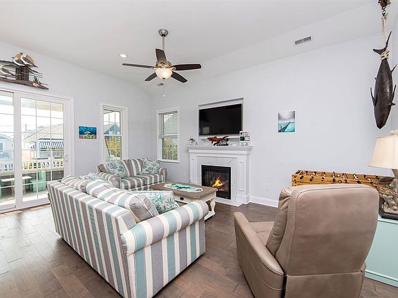 3rd image of 1422 Asbury Ave