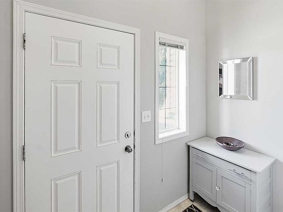 3rd image of 228 W Jenner Cres