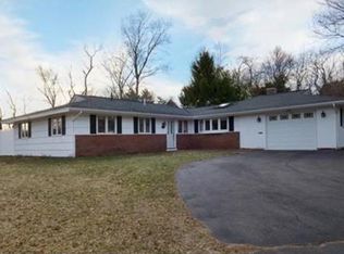 2 Reservoir Dr, Danvers, MA 01923