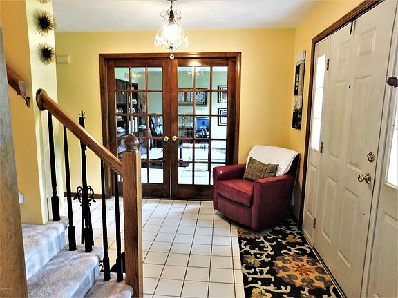 4th image of 5771 Hillview Dr