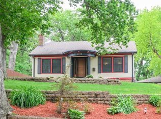 3835 Lanewood Dr, Des Moines, IA 50311