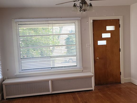 2nd image of 6959 W Jarvis Ave