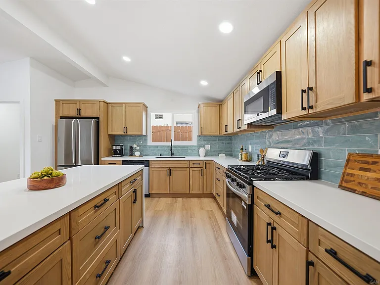 2828 Mission Village Dr — Photo 6