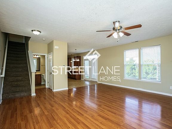 3rd image of 10690 Brighton Knoll Pkwy N