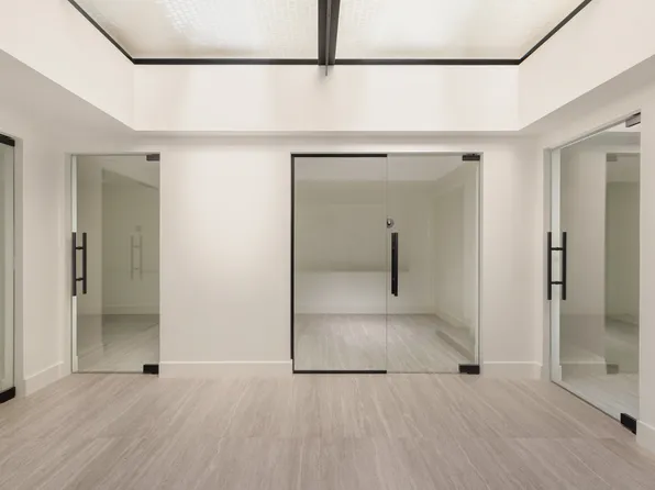 420 East 75th Street image 21 of 24