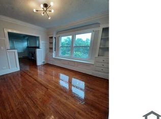 3277 E 145th St #4, Cleveland, OH 44120