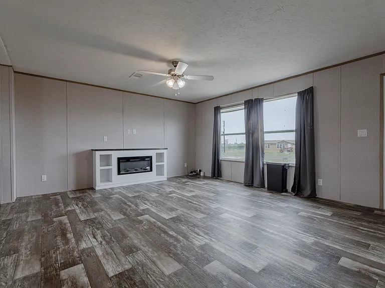 240 Private Road 4653 — Photo 13