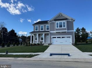 8 Comes Ridge Ct, Rosedale, MD 21237