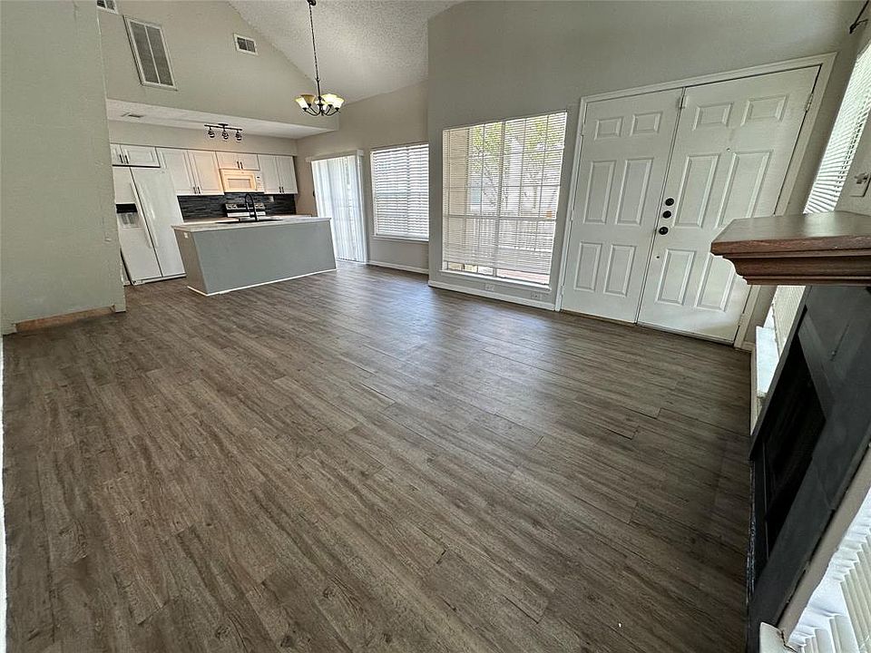 111 Dunbar Estates Dr Friendswood, TX, 77546 Apartments for Rent Zillow