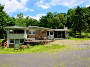 12 Shackletown Rd, Bloomsbury, NJ 08804