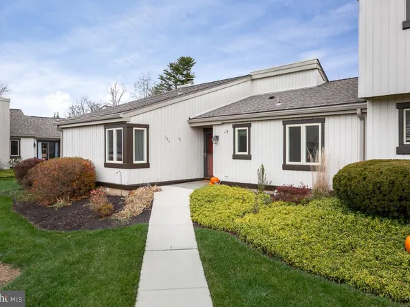 293 Devon Ln, West Chester, PA 19380