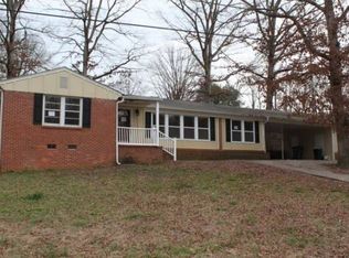20 Flower Dr, Greenville, SC 29605