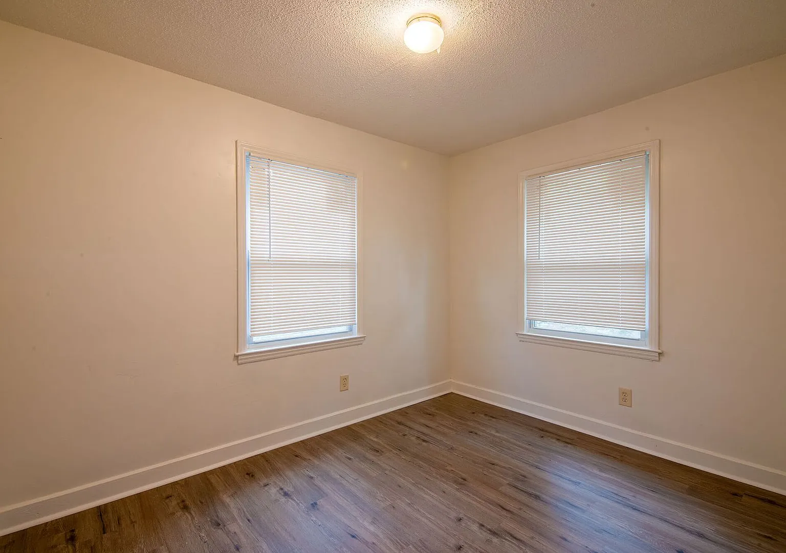 Lincoln Heights Apartments — Photo 4