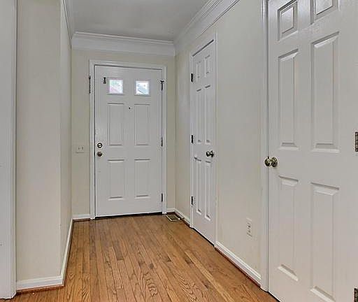 4th image of 2644 Miranda Ct