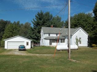 1946 County Road 1300n, Greenup, IL 62428