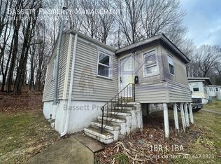1952 Middletown Ave #5, Northford, CT 06472