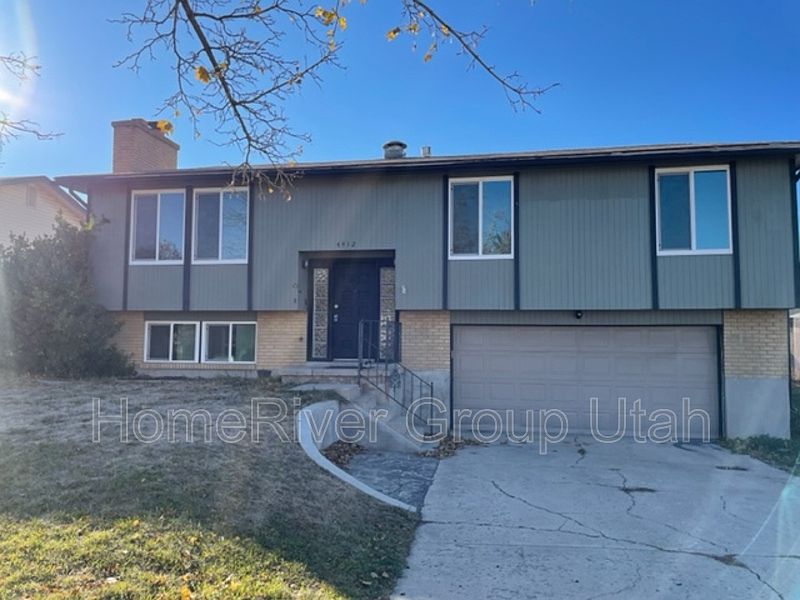 1st image of 4412 S Orleans Way