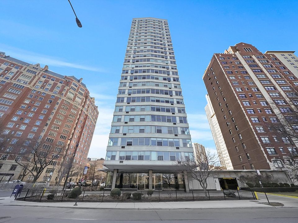 1st image of 3900 N Lake Shore Dr APT 16D