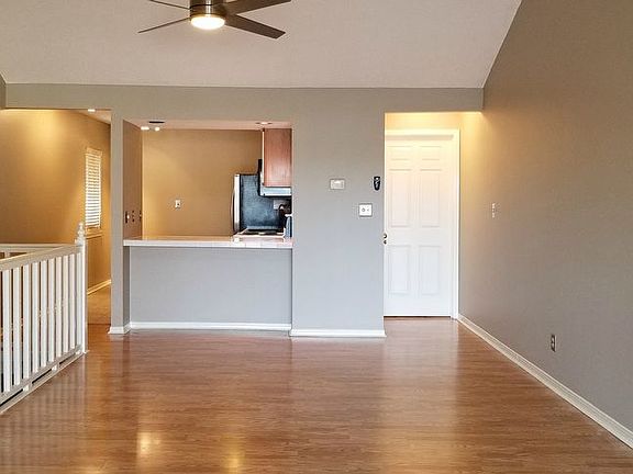 3rd image of 228 Amberjack Dr Unit 28