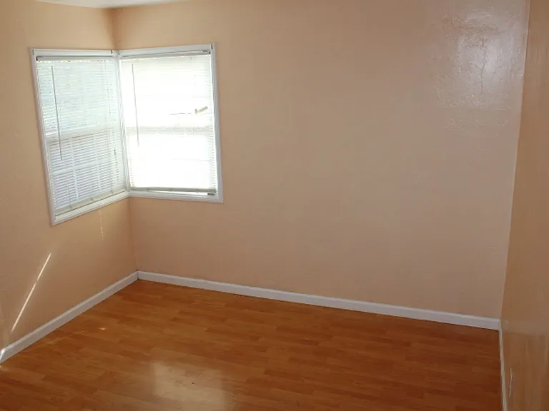 2337 Rumrill Rd — Photo 23