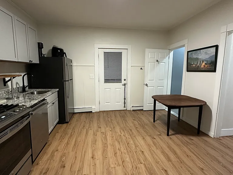70 E Main St #2 — Photo 4