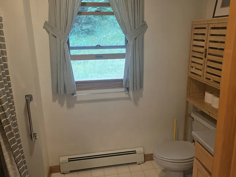 1350 Barker Rd — Photo 17