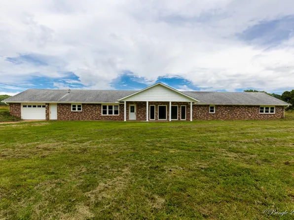 1632 Cessna Road, Cabool, MO 65689