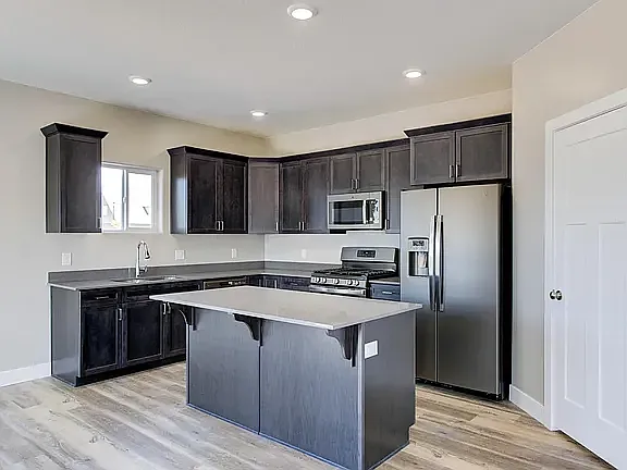 3 bed, 1480 sqft, $1,600 — Photo 2