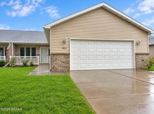 1612 14th Ave SE, East Grand Forks, MN 56721