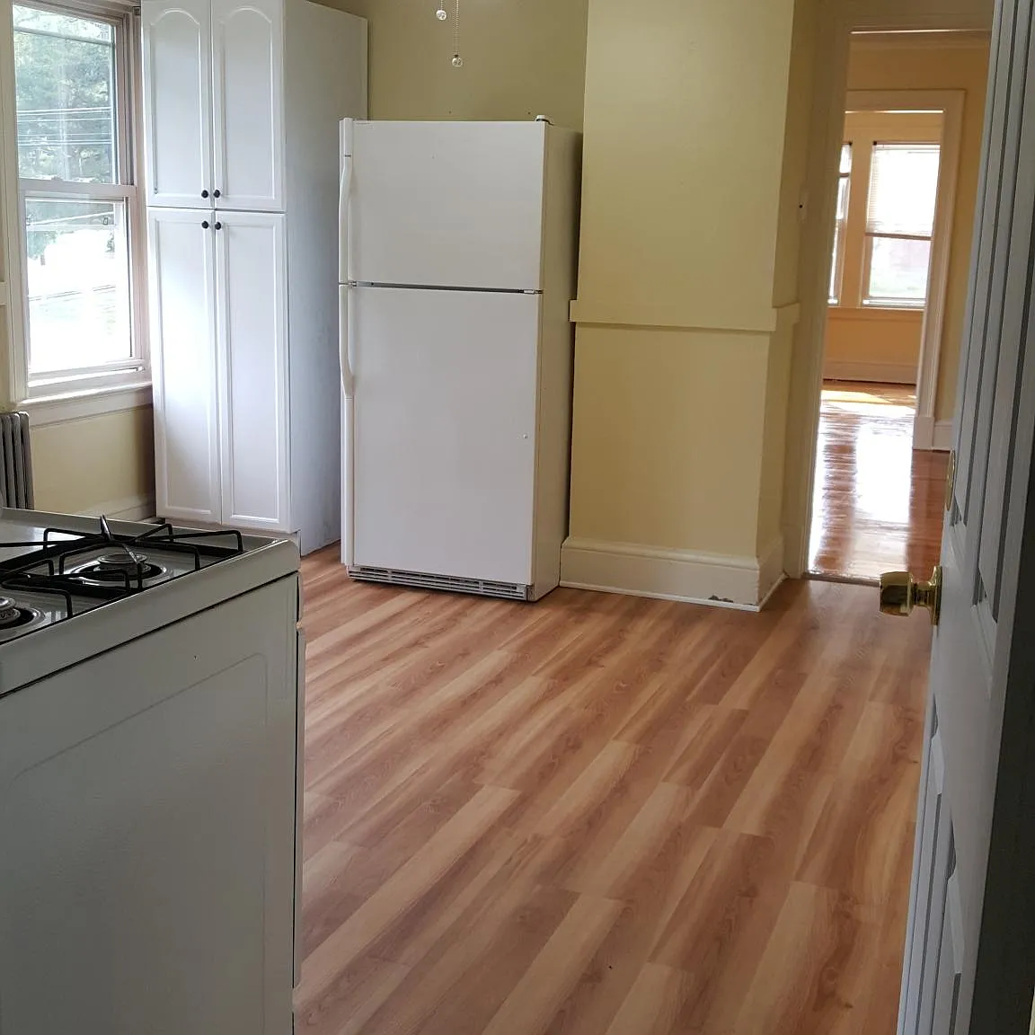 2 bed, 1000 sqft, $1,800 — Photo 4