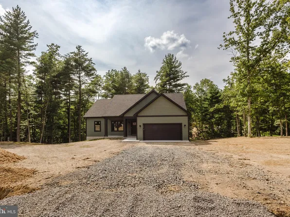 50 Mayapple Ct, Hedgesville, WV 25427