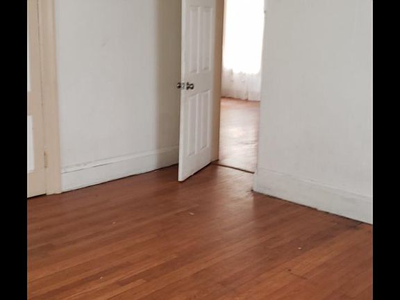 2nd image of 40 Houston Ave