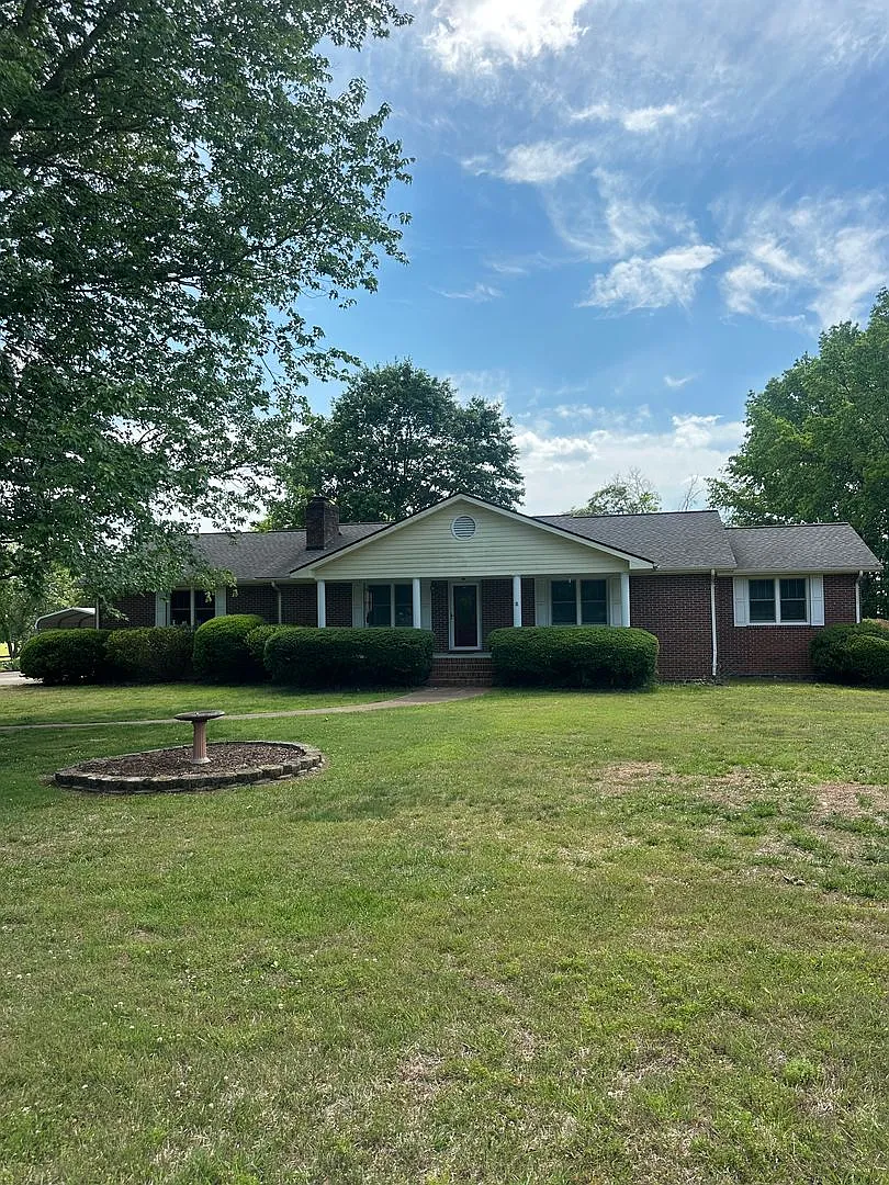 Building Photo - 5559 Tom Maynard Rd