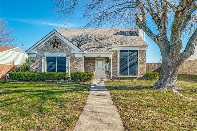 1st image of 1313 Cypress Dr