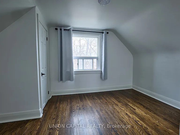 269 Haig St #UPPER — Photo 10