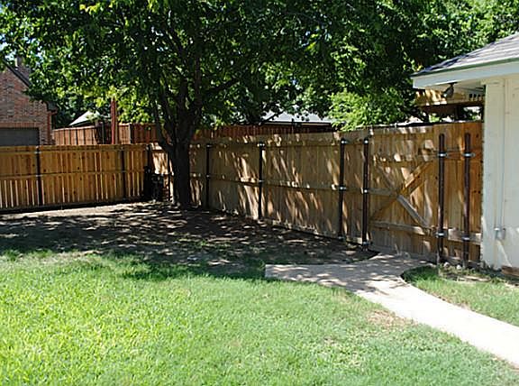 4th image of 929 Tupelo Dr