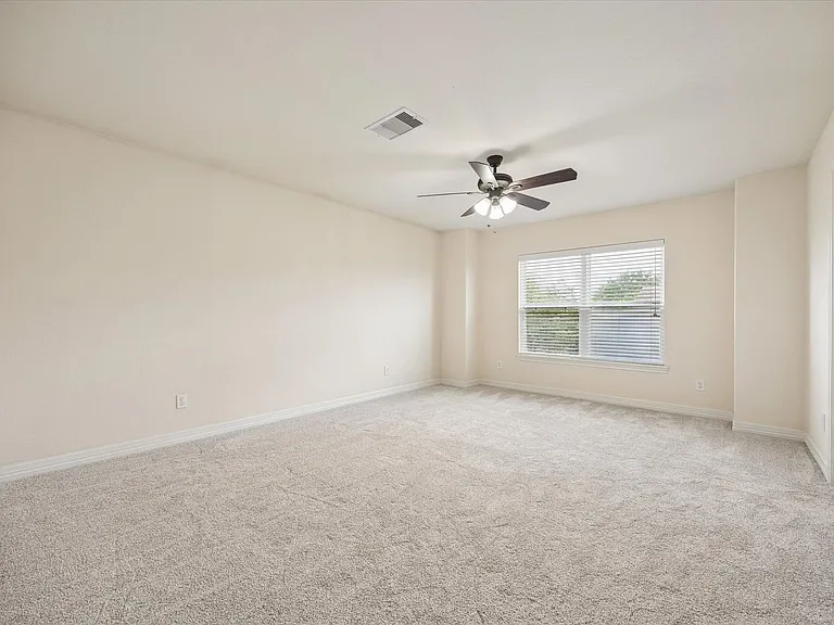 10108 Hidden Creek Falls Ln — Photo 11