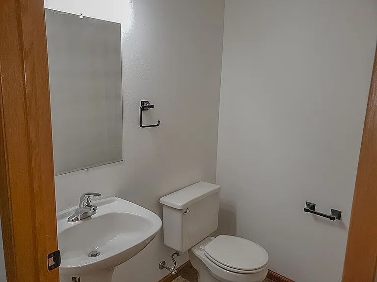 113 W Parkview St #B — Photo 11