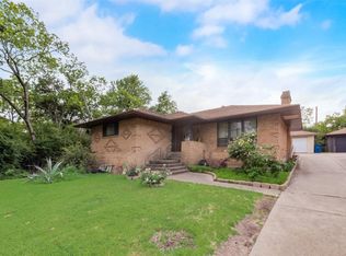 821 N Hampton Rd, Dallas, TX 75208