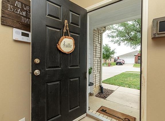 3rd image of 4012 Shiraz Dr