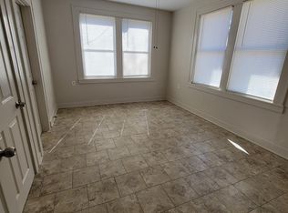 714 Bow St - B, Tyler, TX 75702