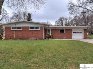 901 Mulder Dr, Lincoln, NE 68510