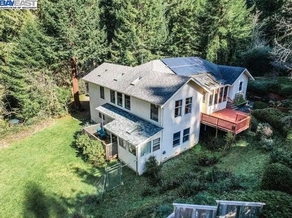 1168 Fickle Hill Rd, Arcata, CA 95521