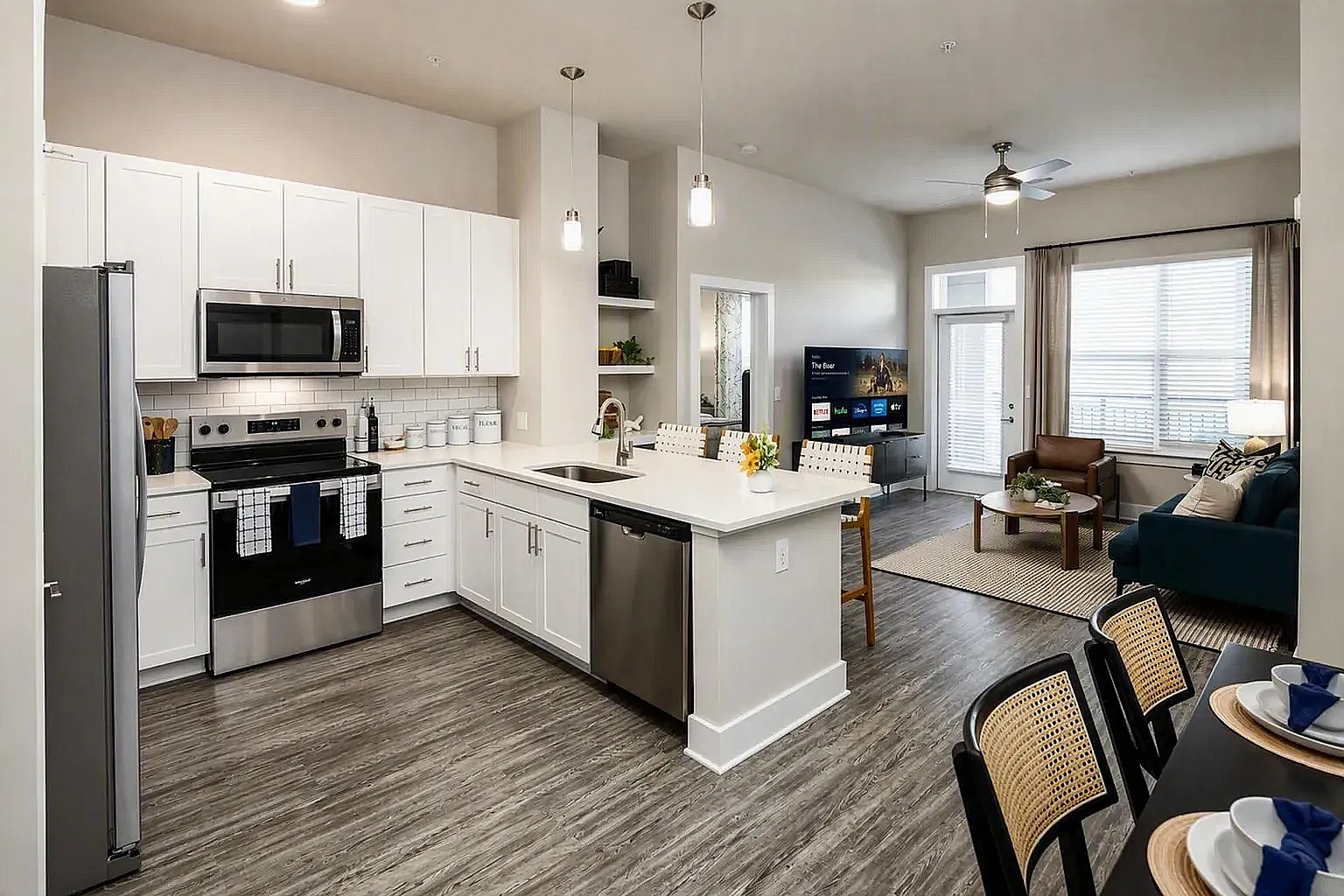 Abberly Royal Creek Apartment Homes — Photo 2
