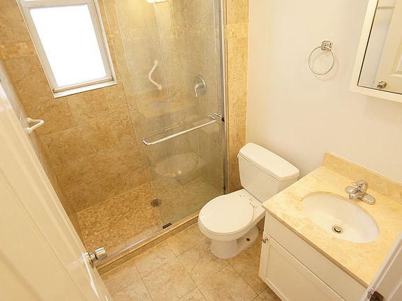 4th image of 3428-30 W Parker Ave #34302