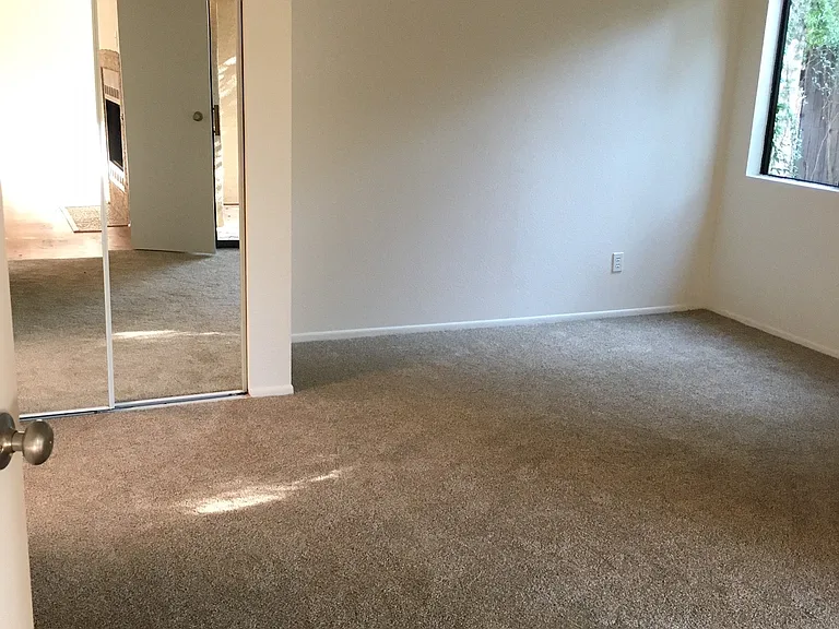 3625 N Forgeus Ave — Photo 11