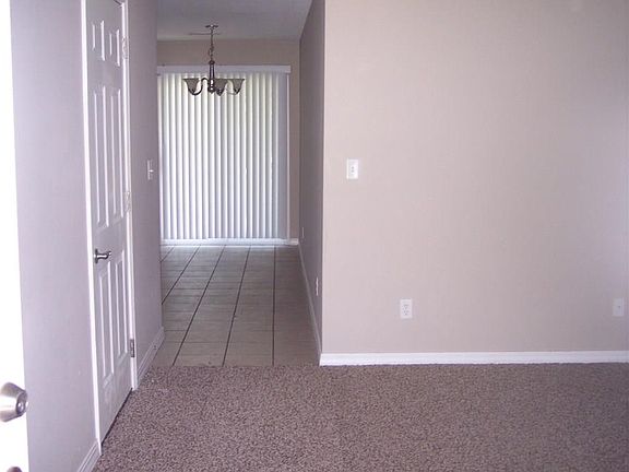 4th image of 2159 Kristy Ln #B